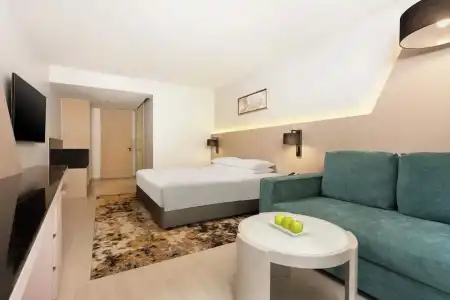 Hyatt Place Bangkok Sukhumvit 1 - 43