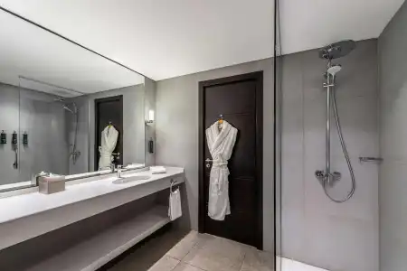 DoubleTree by Hilton Aqaba - 23