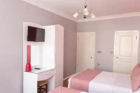 Tulip House - 2