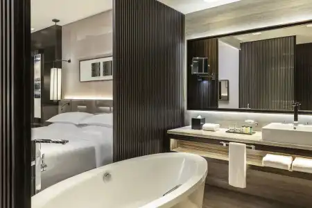 Sheraton Grand, Dubai - 35