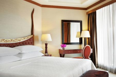 Royal Orchid Sheraton Riverside - 17