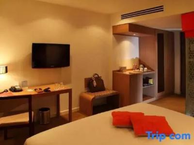 Mercure Hanoi La Gare - 81