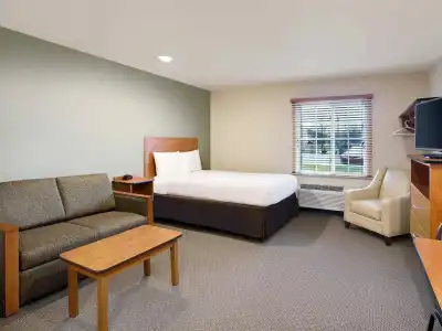 WoodSpring Suites Fredericksburg - 13