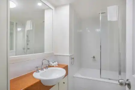 Burleigh Mediterranean Resort Enquiries - 108