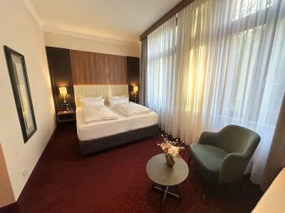 am Schloss Aurich - 32