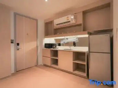 Balcony Seaside Sriracha & Serviced Apartments (SHA Extra Plus) - 275