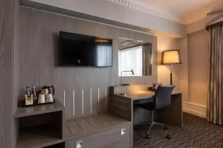 Birmingham Strathallan, BW Signature Collection - 67