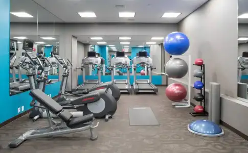Fairfield Inn & Suites New York Queens/Fresh Meadows - 16