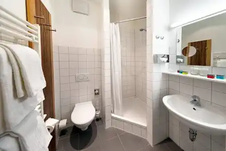 AMH Airport-Messe-Hotel - 56