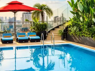 Happy Life Grand & Sky Bar - 83