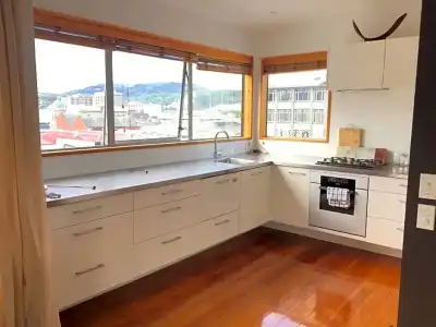 On Top Apartments & Hostel Backpackers - 57