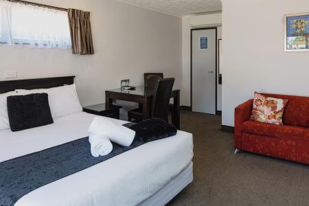 Palm City Motor Inn - 128