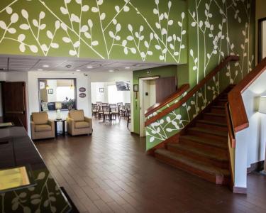 Garner Topeka West, by IHG - 21