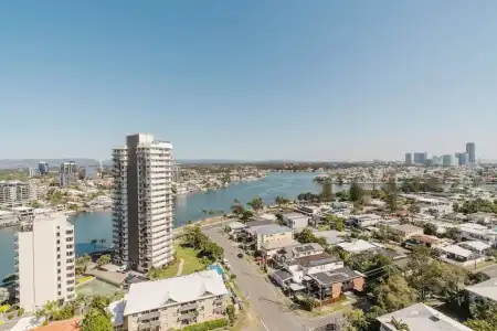 Trilogy Surfers Paradise - 74