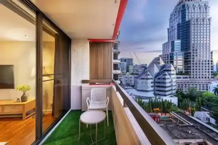Bandara Silom Suites - 95