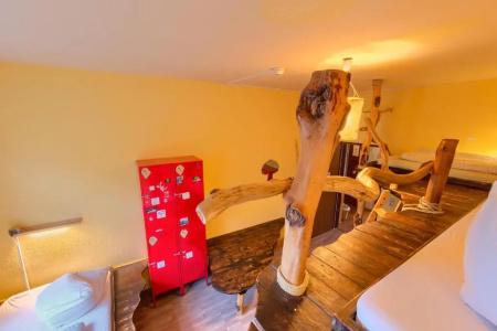 Lollis Homestay - Hostel - 37