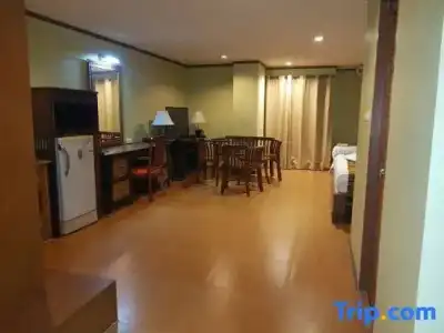 Phuphaya Resort Pattaya - 34