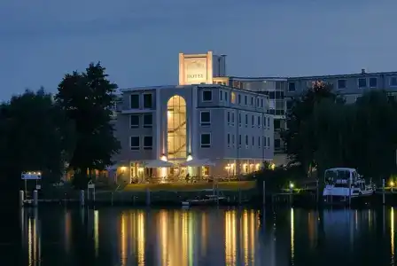Am Schloss Koepenick Berlin by Golden Tulip - 30