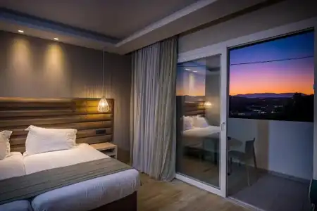 Alexandra Beach Resort & Spa - 26