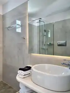 Kanale's Rooms and Suites - 99