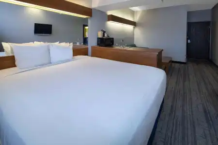 Baymont by Wyndham Las Vegas South Strip - 5