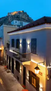 Leone Guesthouse - 9