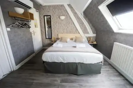 Hôtel De Troyes - 65