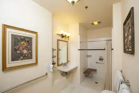 Washington Square Inn - 116