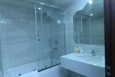Kaya Prestige - 82
