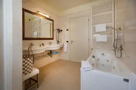 Park Imperial Centro Tao Natural Medical Spa - 200