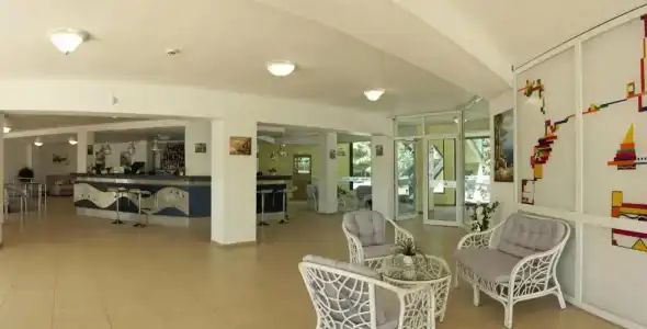 Marina - 1