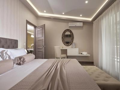 Koukounaria & Suites - 32