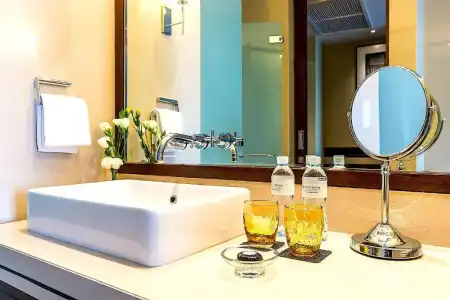 Hilton Bangkok Grande Asoke - 35