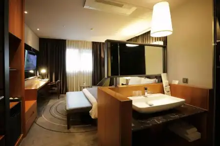 Best Louis Hamilton Haeundae - 103