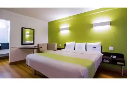 Motel 6 Austin, TX - Midtown - 4