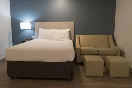 WoodSpring Suites Bakersfield East - 31