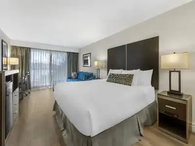 Best Western Pier Point Inn - 52