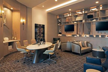 H Los Angeles, Curio Collection by Hilton - 22