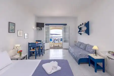 Sea View Studios - 104