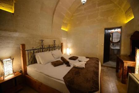 Roma Cave Suite - 33