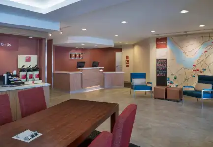 TownePlace Suites Ottawa Kanata - 17