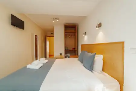 DownTown Guest House - 104