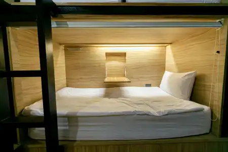 The Bedrooms Hostel Pattaya - 80