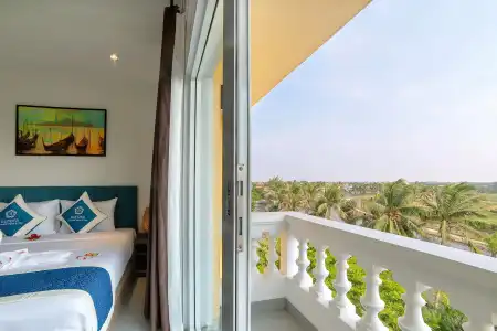 Aurora Riverside and Spa - 7