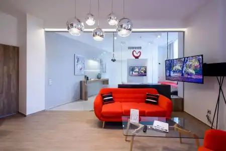 Karoly Corner Residences - 85