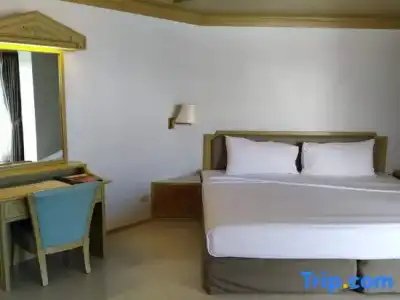 City Beach Resort - 85