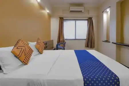 Royal Regency Lodge - 52