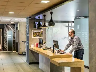 ibis Bourges - 26