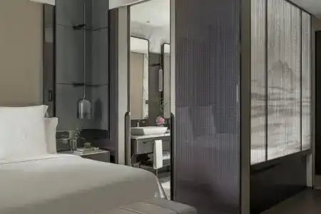 Four Seasons At Centre - 62