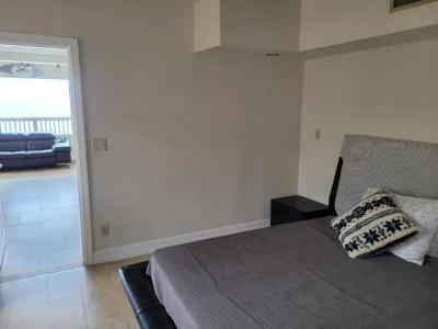 Driftwood Beach Motel - 207